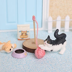 プラスチック製の猫とボールのラックのミニチュア装飾品  マイクロランドスケープドールハウスアクセサリー  小道具の装飾のふりをする  ミックスカラー  パッケージサイズ：100x70mm&nbsp;PW-WGA1543-01