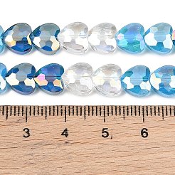 電気メッキ透明ガラスビーズ連売り  ハート  多面カット  ブルー  8x8x5mm  穴：0.8mm  約24個/連  7.09''~7.20''（18~18.3センチメートル）&nbsp;GL-CBADAFE-01E