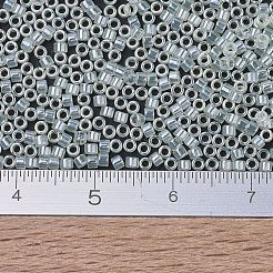 MIYUKIデリカビーズ  シリンダー  日本製シードビーズ  11/0  （db1474)透明淡緑色のミスト光沢  1.3x1.6mm  穴：0.8mm  約2000個/10g&nbsp;X-SEED-J020-DB1474