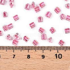 内側が透明なガラスシードビーズ6/0個。  三角形  インディアンレッド  3.5x3.5x3.5mm  穴：0.9mm  約4500個/ポンド&nbsp;SEED-N006-003K