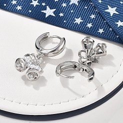 ブラスマイクロパヴェクリアキュービックジルコニアフープピアス  ABSの模造パールと  鉛フリー＆カドミウムフリー  長持ちメッキ  ラックめっき  クリスマス鐘  プラチナ  31.5x14.5mm&nbsp;EJEW-R016-06P