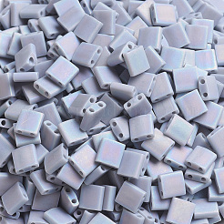 MIYUKIティラビーズ  日本製シードビーズ  2穴  （tl498fr）マットな不透明灰色ab  5x5x1.9mm  穴：0.8mm  約1180個/100g&nbsp;SEED-J020-TL498FR