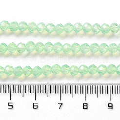ベーキングペイント透明ガラスビーズ連売り  模造オパール  多面カット  ラウンド  薄緑  4mm  穴：0.9mm  約105~110個/連  38~39cm&nbsp;X-DGLA-A034-J4MM-D02