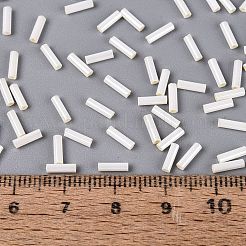 FgbグレードAガラス製丸型ビーズ  セイロン釉薬スタイル  トウモロコシの穂の黄色  6x1.5mm  穴：0.8mm  約16071個/ポンド&nbsp;SEED-Q040-06A-02