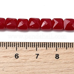 オペークガラスビーズ連売り  正方形  多面カット  暗赤色  5.5~6x6x4~4.5mm  穴：1mm  約100個/連  22.44~22.56（57~57.3センチメートル）&nbsp;GLAA-L050-C19