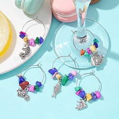 魚合金ワイングラスチャーム  合成ターコイズビーズと真鍮のワイングラスチャームリング付き  ミックスカラー  45~48mm&nbsp;AJEW-JO00225