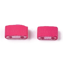 2ホールガラスシードビーズ  ラバー加工スタイル  長方形  濃いピンク  4.5~5.5x2x2~2.5mm  穴：0.5~0.8mm&nbsp;SEED-S023-31B-14
