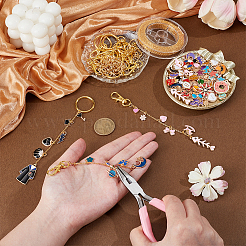 Diyキーホルダー作成キット  スチール製ニードルノーズプライヤーを含む  鉄ビーズ目打ち  合金製回転式ナスカンカニカン  真鍮被覆鉄アズキチェーン  304ステンレススチール丸カン  合金エナメルチャーム  ゴールドカラー  8.5~28x6.5~19x1.5~3.5mm  穴：1~2mm&nbsp;DIY-NB0015-04A