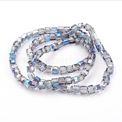 1連メッキガラスビーズ連売り  半分メッキ  多面カット  キューブ  空色  4x4x4mm  穴：1mm  約95~98個/連  16~16.6インチ&nbsp;X-EGLA-D018-4x4mm-16