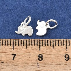 上質な銀の象のチャーム  丸カンとスタンプ999個付き  銀  5x6.5x1mm  穴：3mm&nbsp;STER-A049-02S