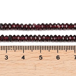 天然石ガーネットビーズ連売り  多面カット  ロンデル  4.5x2~2.5mm  穴：0.6mm  約159個/連  15.16''（38.5センチメートル）&nbsp;G-B175-A03-2x4mm