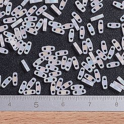 MIYUKIクォーターティラビーズ  日本製シードビーズ  2穴  （qtl131fr）マットクリスタルab  5x1.2x1.9mm  穴：0.8mm  約24000個/500g&nbsp;SEED-MY05-QTL131FR