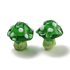 手作りのでこぼこランプワークビーズ  キノコ  グリーン  15~17.5x15~15.5x15mm  穴：1.2~1.6mm&nbsp;LAMP-S067-01D