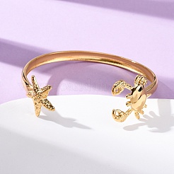 女性用304ステンレススチールカフバングル  ヒトデと貝殻の形  ゴールドカラー  1/4~3/4インチ（0.5~2.05cm）  内径：1-7/8x2-1/4インチ（4.8x5.8cm）&nbsp;BJEW-C123-01A-G