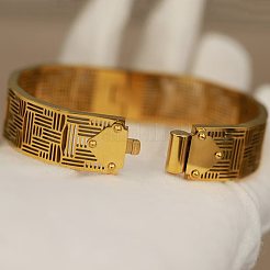 304ステンレススチール製、中空幾何学模様ヒンジ付きカフバングル（女性用）  ゴールドカラー  内径：2.36x2.09インチ（6x5.3cm）&nbsp;WG16A84-01