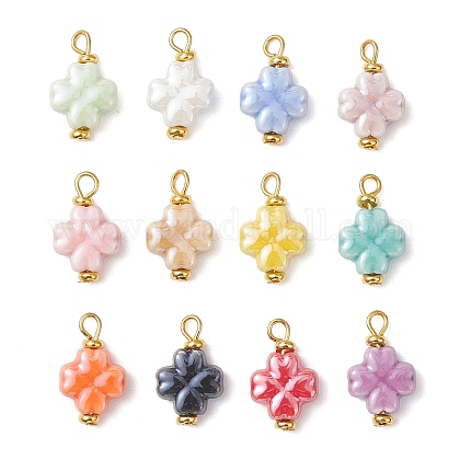 手作りの磁器のペンダント 四つ葉のクローバーのチャーム 光沢釉の磁器