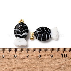 手作りランプワークペンダント  魚のチャーム  ラック メッキ ゴールド トーンの真鍮パーツ  長持ちメッキ  ブラック  23~23.5x12~13x8~10mm  穴：4.4x3.8mm&nbsp;LAMP-A007-01G-02-05