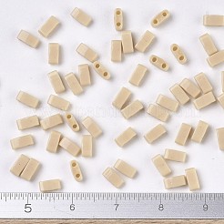 MIYUKIハーフティラビーズ  日本製シードビーズ  2の穴  （htl493)不透明な梨  5x2.3x1.9mm  穴：0.8mm  約250PCS /ボトル  10 G /ボトル&nbsp;SEED-JP0008-HTL493