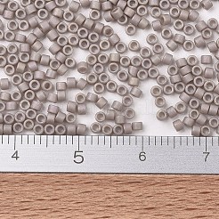 MIYUKIデリカビーズ  シリンダー  日本製シードビーズ  11/0  （db2305)マット不透明グレーズドベージュab  1.3x1.6mm  穴：0.8mm  約100000個/500g&nbsp;SEED-MY11-DB2305