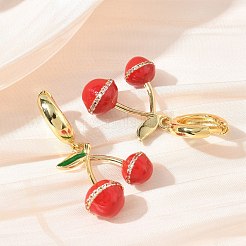 真鍮製マイクロパヴェキュービックジルコニアフープピアス（女性用）  チェリー  エナメル  ラックめっき  長持ちメッキ  鉛フリー＆カドミウムフリー  18KGP本金メッキ  38x22mm&nbsp;EJEW-A167-04B-G
