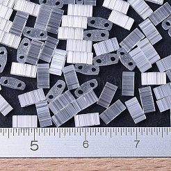 MIYUKIハーフティラビーズ  日本製シードビーズ  2の穴  （htl2595)シルクペールシャドウ  5x2.3x1.9mm  穴：0.8mm  約1250個/50g&nbsp;SEED-X0054-HTL2595
