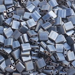 MIYUKIティラビーズ  日本製シードビーズ  2穴  （tl2002)マットメタリックシルバーグレー  5x5x1.9mm  穴：0.8mm  約590個/50g&nbsp;SEED-X0054-TL2002