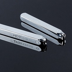 鉄シールスタンプ  文字a〜z入り  番号0~8とアンパサンド＆  プラチナ  64x8x8mm  模様：6ミリ  36個/箱&nbsp;AJEW-BC0005-48