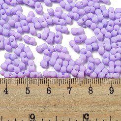 マカロンカラー不透明フロストガラスシードビーズ  ピーナッツ  ライラック  6x3x3mm  穴：1.2mm  約4000個/ポンド&nbsp;SEED-K009-12B-14