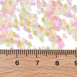 透明な色のガラスシードビーズ  丸い穴  ABカラーメッキ  シリンダー  パールピンク  1.6x1.3mm  穴：0.8mm  約60000個/ポンド&nbsp;SEED-H003-01K