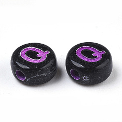 不透明な黒のアクリルビーズ  水平穴  混合色の文字が付いたフラットラウンド  文字.q  7x4mm  穴：1.6mm  約3600個/500g&nbsp;MACR-N008-17Q