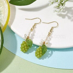 イエローグリーングレープフルーツ樹脂ダングルイヤリング  ABSプラスチック模造真珠の花付き  ゴールドカラー  52x12mm&nbsp;EJEW-JE05646