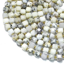 天然な白アフリカオパールビーズ連売り  シードビーズで  ファセットテーブルカットキューブ  8~9.3x8~9.3x8~9.3mm  穴：0.6mm  約38個/連  15.35''（39センチメートル）&nbsp;G-K389-A35-01