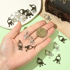 20 個の亜鉛チベットスタイル合金ペンダント  キーホルダーキー  アンティークシルバー  24x12.5mm  穴：3mm&nbsp;FIND-YW0010-08