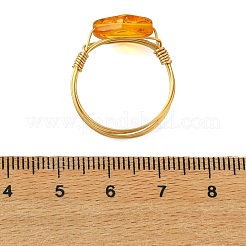 銅線で編まれた天然琥珀の女性用指輪  菱形  ゴールドカラー  ミックスカラー  8.5~10mm  内径：19mm&nbsp;RJEW-JR01053