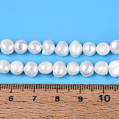 天然養殖淡水パールビーズ連売り  ナゲット  乳白色  6~6.5x6~8x2.5~6mm  穴：0.4~0.5mm  約55~56個/連  13.19~13.58''（33.5~34.5センチメートル）&nbsp;PEAR-T006-18C