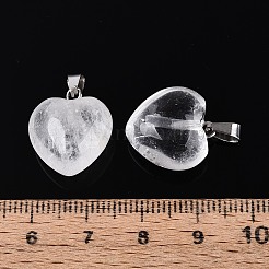 天然石クオーツクリスタルペンダント  ハートチャーム  プラチナトーンのアイロンスナップ留め金具付き  16~19x15~18x8~10.5mm  穴：5.5~6x2~2.5mm&nbsp;G-T143-49M