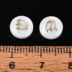 天然淡水シェルビーズ  金メッキ真鍮エッチング金属装飾付き  アルファベット付きフラットラウンド  アルファベット  乳白色  8~8.5x3~5mm  穴：0.7~1mm&nbsp;LS-BSHE-ZX007-03F