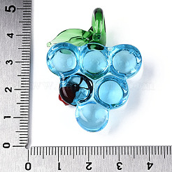手作りランプワークペンダント  ブドウとテントウムシ  ライトスカイブルー  42~44x32~35x14~16.5mm  穴：7~8x6~7mm&nbsp;LAMP-N034-14A