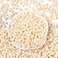 不透明なアクリルビーズ  キューブ  ベージュ  4x4x4mm  穴：1.4mm&nbsp;OACR-B025-06K