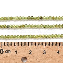 天然石ペリドットビーズ連売り  ラウンド  多面カット  2~2.5mm  穴：0.7mm  約240個/連  15.35''（39センチメートル）&nbsp;G-B107-A06-01