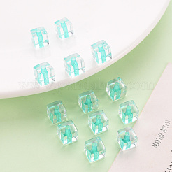透明なアクリルビーズ  キューブ  ターコイズ  8x7.5x7.5mm  穴：1.8mm  約900個/500g&nbsp;TACR-S154-12A-68