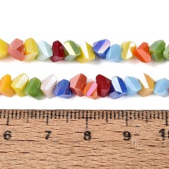 電気メッキオペークガラスビーズ連売り  三角形  ABカラーメッキ  多面カット  ミックスカラー  3.5~4x6x6mm  穴：1~1.2mm  約93~104個/連  12.99~14.57インチ（33~37cm）&nbsp;EGLA-Q135-03A-B01