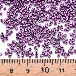 ガラスシリンダービーズ  シードビーズ  メタリックカラー  焼き付け塗料  丸い穴  ミディアム蘭  1.5~2x1~2mm  穴：0.8mm  約8000個/袋  約1ポンド/バッグ&nbsp;SEED-S047-B-013