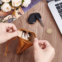 革製小銭入れ1個  ワックスコード紐付きコインウォレット  台形  キャメル  11.7x9.5x0.7cm&nbsp;ABAG-BBC0001-35B