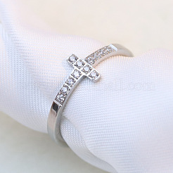 Cross Stainless Steel Micro Pave Clear Cubic Zirconia Finger Rings for Women&nbsp;FS-WG88B59-01