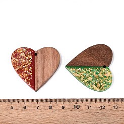 不透明樹脂とクルミ材のペンダント  ハートチャーム  キラキラパウダー＆金箔付き  ミックスカラー  37.5x39x3~3.5mm  穴：2mm&nbsp;RESI-T060-16M