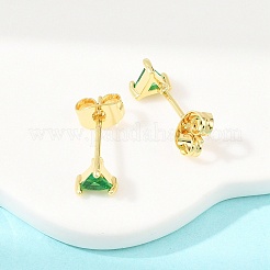 真鍮製マイクロパヴェキュービックジルコニアスタッドピアス  長持ちメッキ  ラックめっき  鉛フリー＆カドミウムフリー  18KGP本金メッキ  三角形  5x6mm&nbsp;EJEW-F405-22D-G05