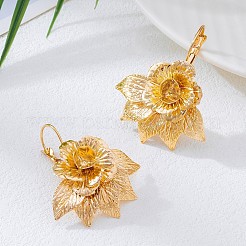 女性のための合金のぶら下がりイヤリング  花  ゴールドカラー  42x36mm&nbsp;WGBE734-01