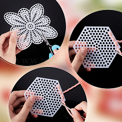 40枚 10スタイル 花と蝶と六角形のプラスチックメッシュキャンバスシート  刺繍用  アクリル毛糸クラフト  ニットとかぎ針編みのプロジェクト  ホワイト  11.2~138x11.2~85x1.4~1.5mm  穴：4x4mm  4個/スタイル&nbsp;DIY-WR0003-49