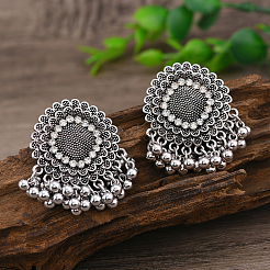 合金フラワーシャンデリアピアス  アンティークシルバー  ホワイト  40x38mm&nbsp;GG9850-1